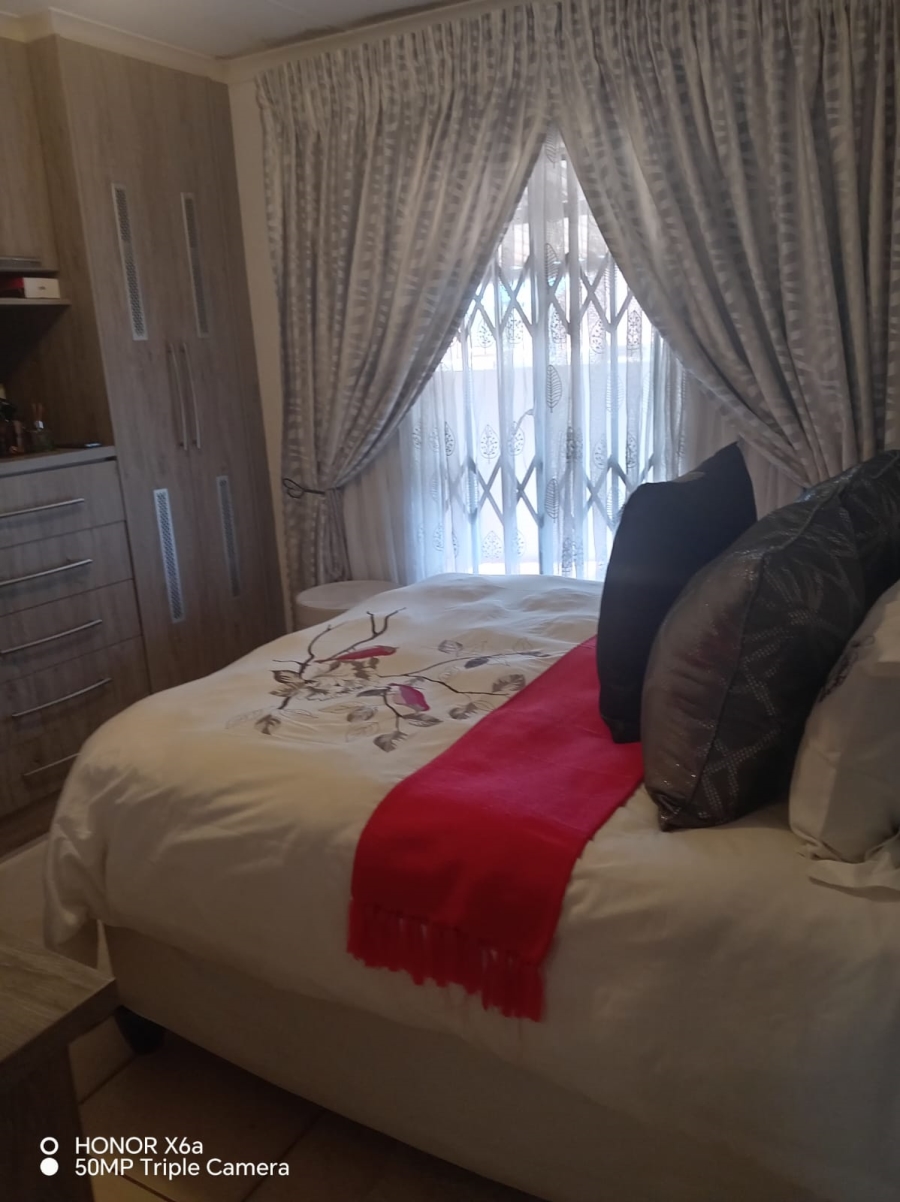3 Bedroom Property for Sale in Mahube Valley Gauteng