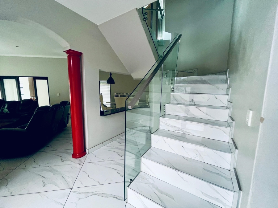 5 Bedroom Property for Sale in Van Riebeeck Park Gauteng