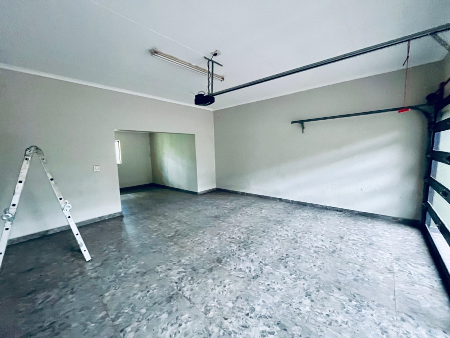 5 Bedroom Property for Sale in Van Riebeeck Park Gauteng