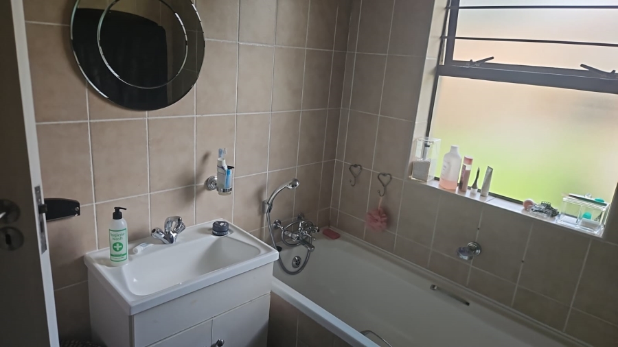 3 Bedroom Property for Sale in Sundowner Gauteng