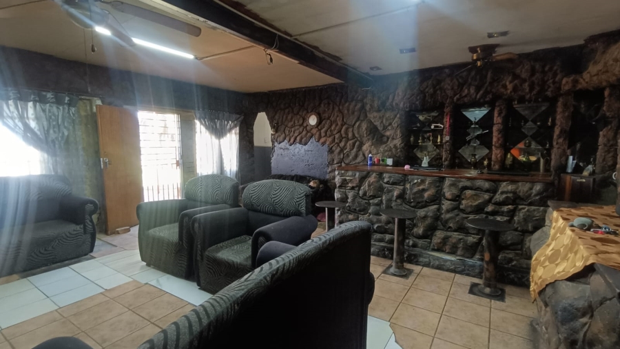3 Bedroom Property for Sale in Sonland Park Gauteng