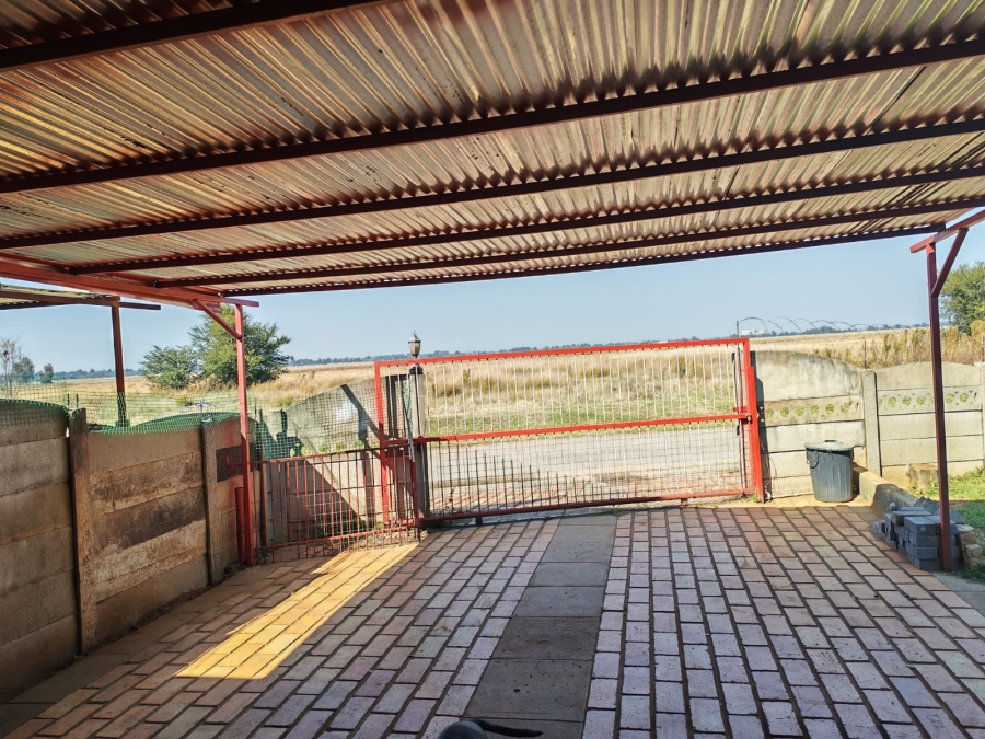 3 Bedroom Property for Sale in Sonland Park Gauteng