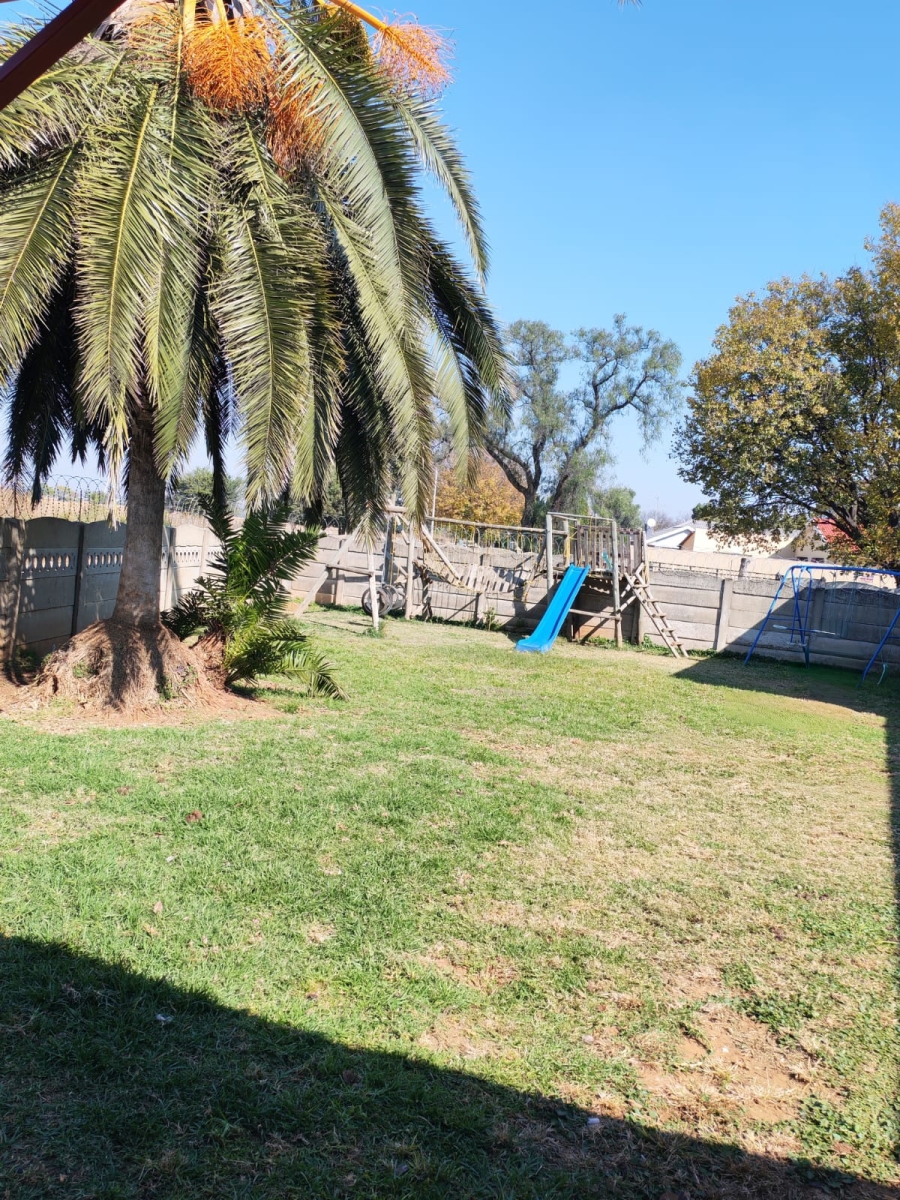 3 Bedroom Property for Sale in Sonland Park Gauteng
