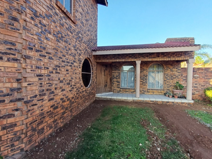 3 Bedroom Property for Sale in Vanderbijlpark SE 4 Gauteng