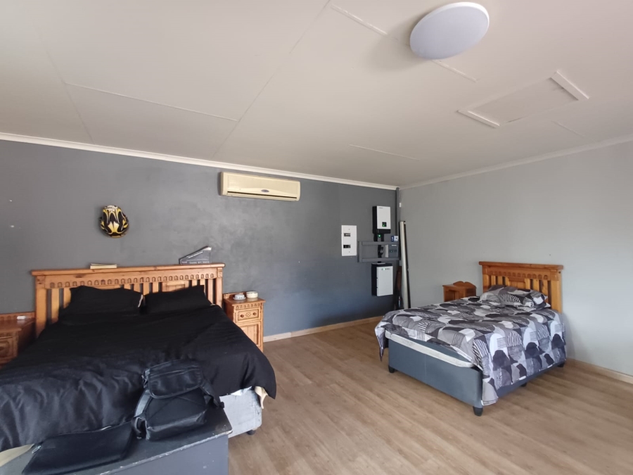 3 Bedroom Property for Sale in Vanderbijlpark SE 4 Gauteng