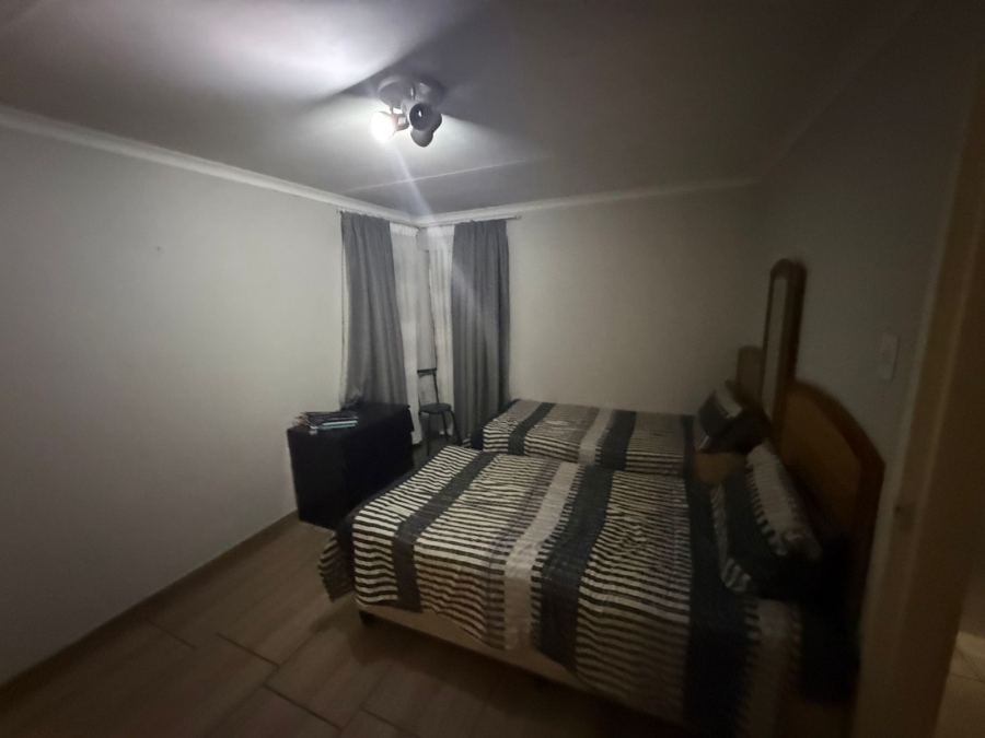 2 Bedroom Property for Sale in Vanderbijlpark SW 5 Gauteng