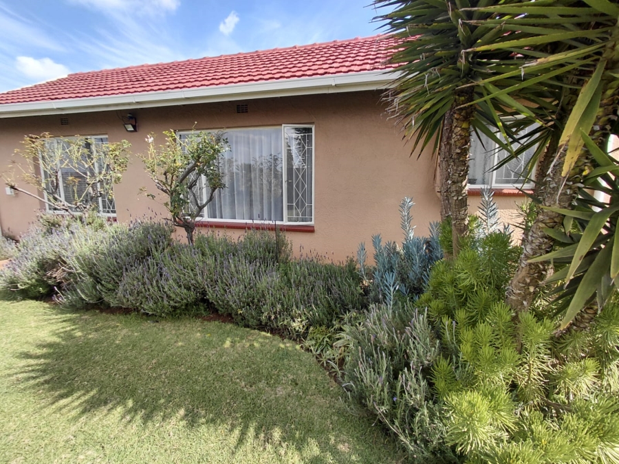 3 Bedroom Property for Sale in Sunair Park Gauteng