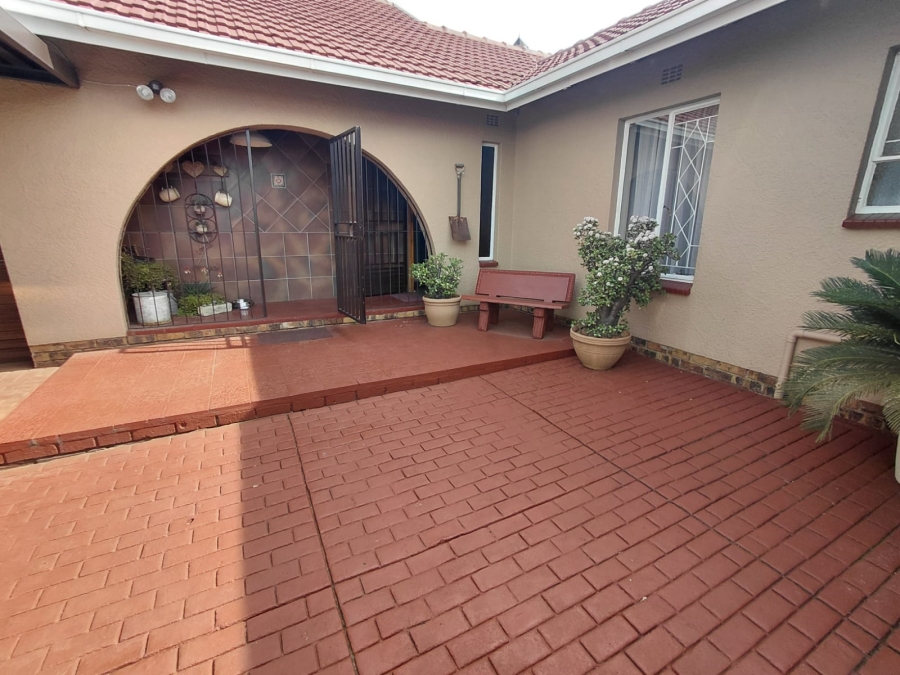 3 Bedroom Property for Sale in Sunair Park Gauteng