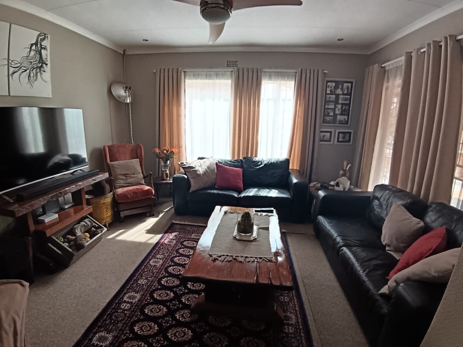 3 Bedroom Property for Sale in Sunair Park Gauteng