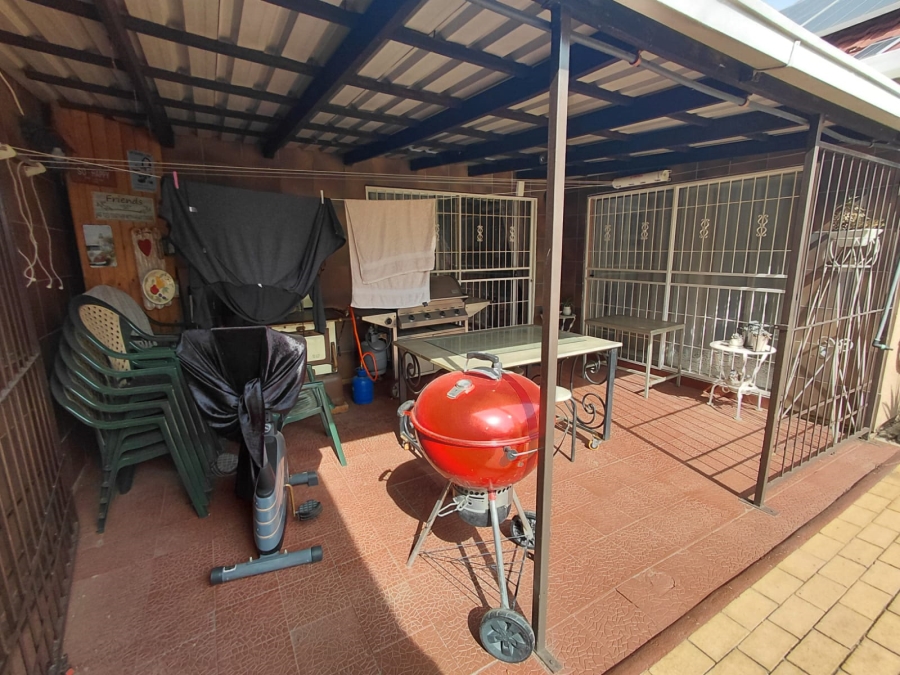 3 Bedroom Property for Sale in Sunair Park Gauteng