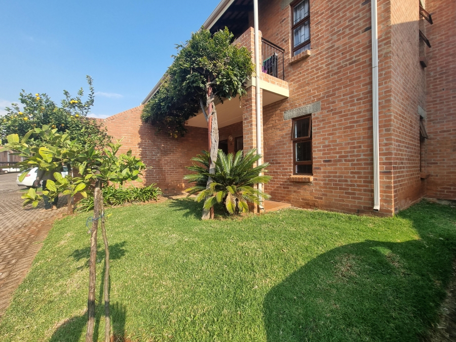 3 Bedroom Property for Sale in Amorosa Gauteng