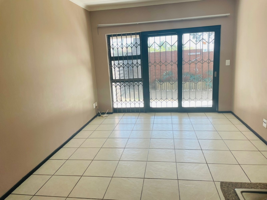 2 Bedroom Property for Sale in North Riding Gauteng