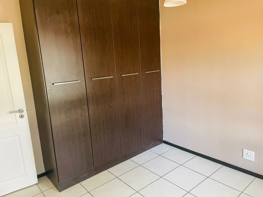 2 Bedroom Property for Sale in North Riding Gauteng