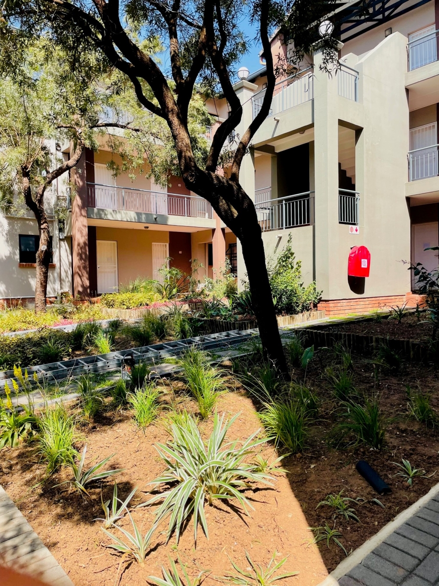 2 Bedroom Property for Sale in North Riding Gauteng