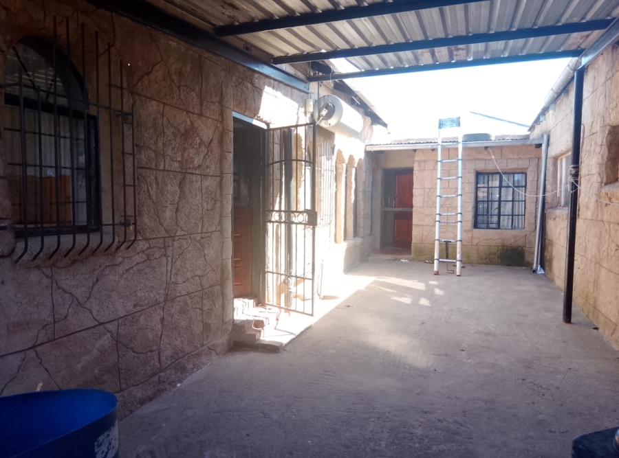 2 Bedroom Property for Sale in Geduld Gauteng