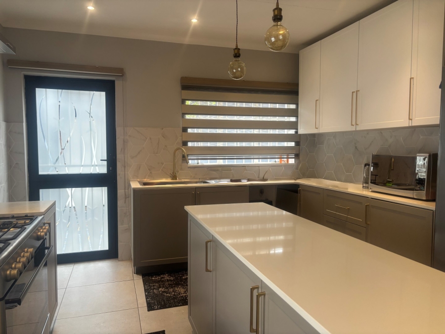 3 Bedroom Property for Sale in Norwood Gauteng