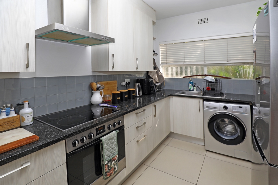 To Let 2 Bedroom Property for Rent in Craighall Park Gauteng