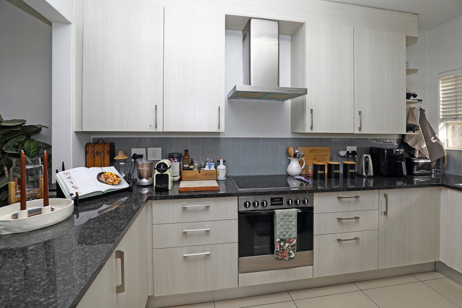 To Let 2 Bedroom Property for Rent in Craighall Park Gauteng