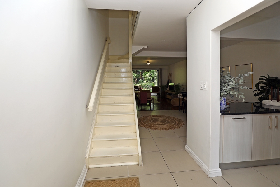 To Let 2 Bedroom Property for Rent in Craighall Park Gauteng