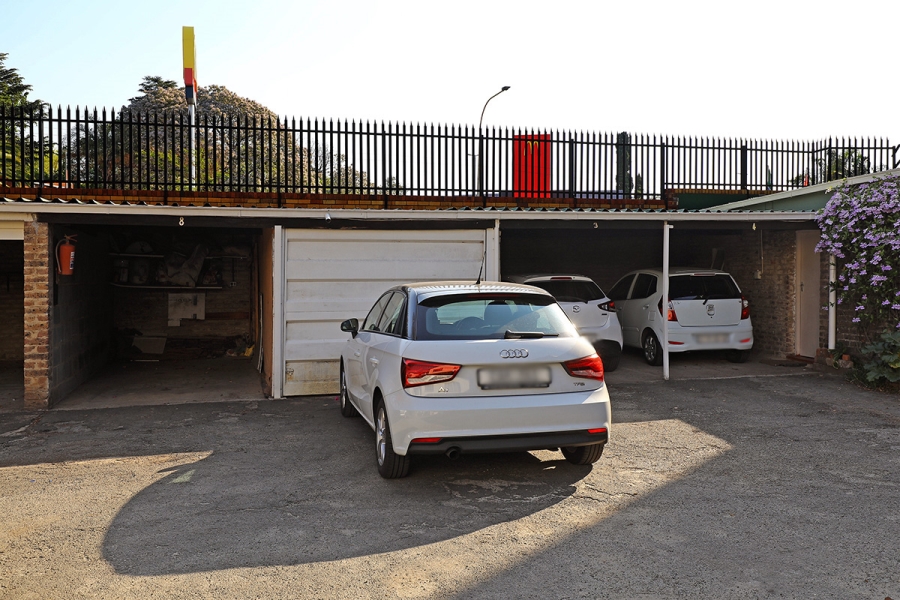 To Let 2 Bedroom Property for Rent in Craighall Park Gauteng