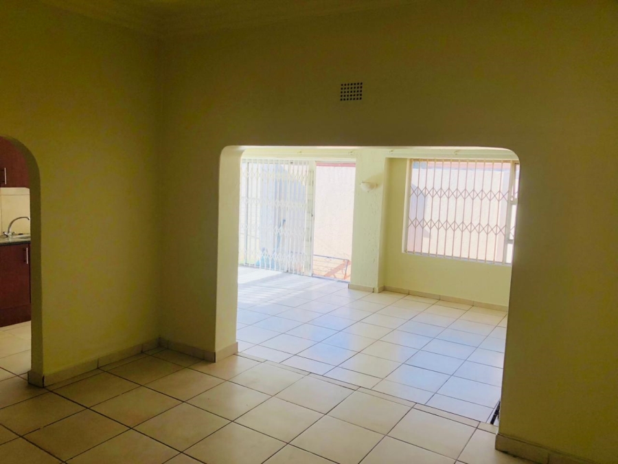 6 Bedroom Property for Sale in Primrose Hill Gauteng