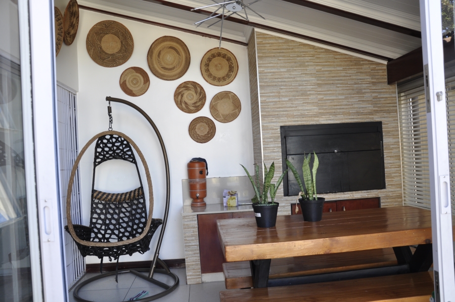 3 Bedroom Property for Sale in Buccleuch Gauteng