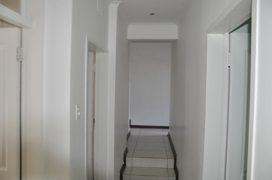 3 Bedroom Property for Sale in Buccleuch Gauteng