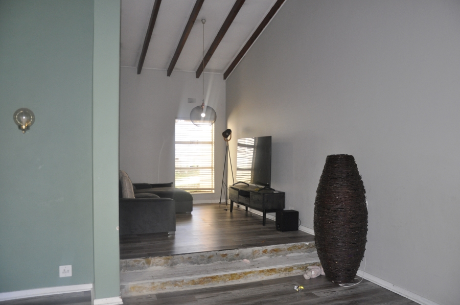 3 Bedroom Property for Sale in Buccleuch Gauteng