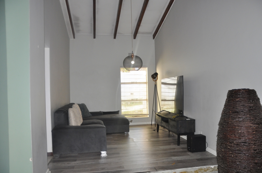 3 Bedroom Property for Sale in Buccleuch Gauteng
