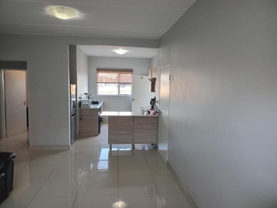 2 Bedroom Property for Sale in Blue Hills Gauteng