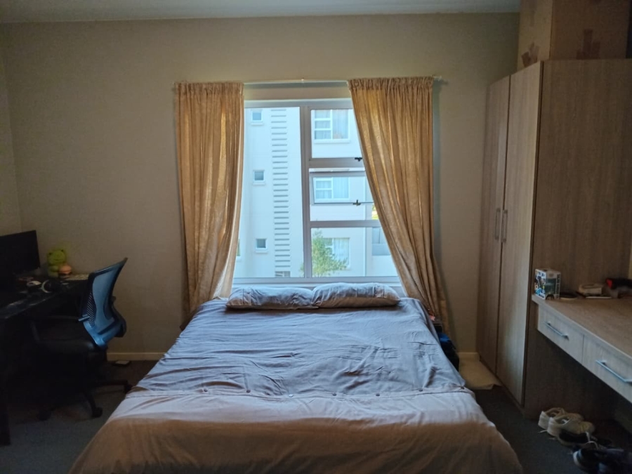 2 Bedroom Property for Sale in Blue Hills Gauteng