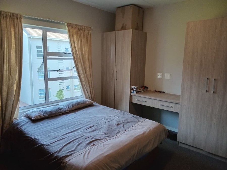 2 Bedroom Property for Sale in Blue Hills Gauteng