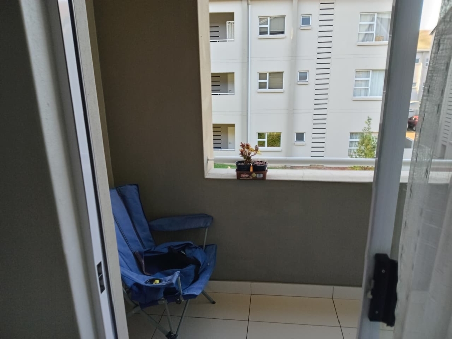 2 Bedroom Property for Sale in Blue Hills Gauteng