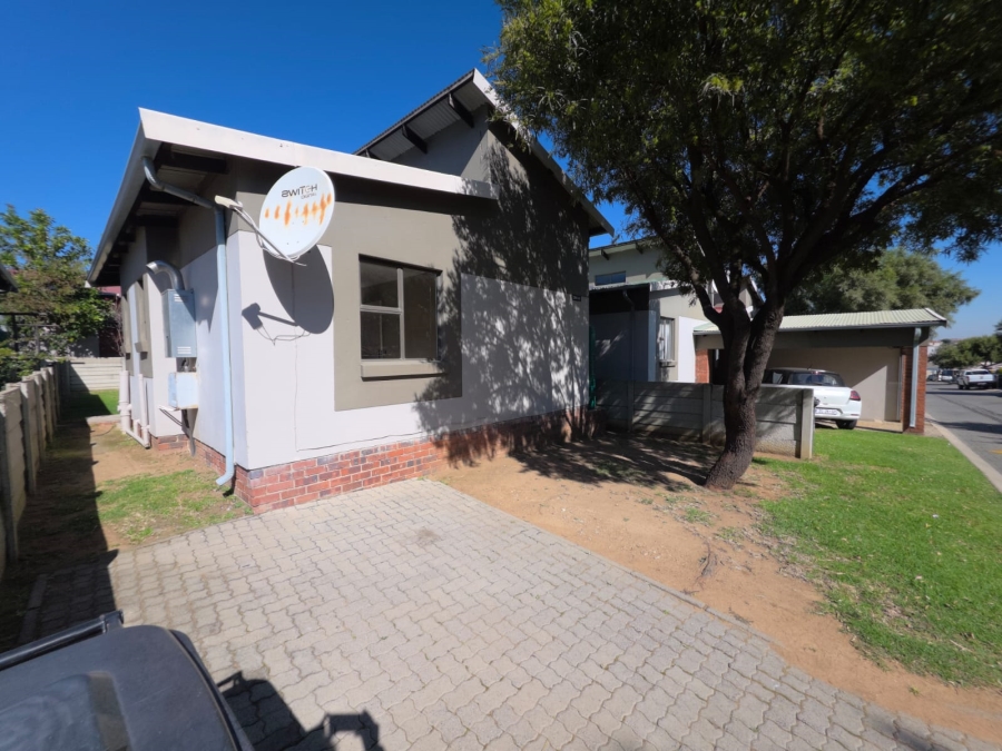 2 Bedroom Property for Sale in Sagewood Gauteng