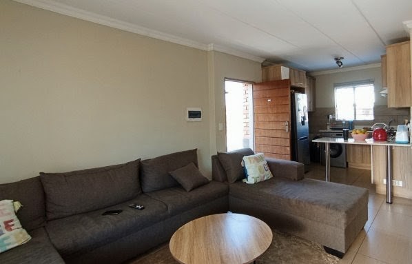 2 Bedroom Property for Sale in Andeon Gauteng