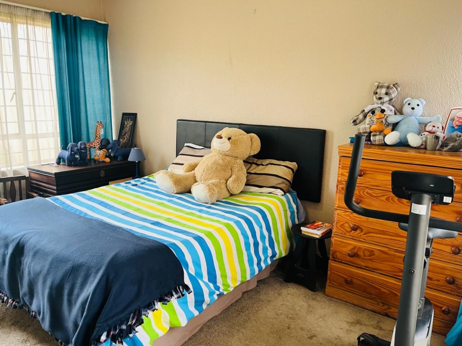 3 Bedroom Property for Sale in Simmerfield Gauteng