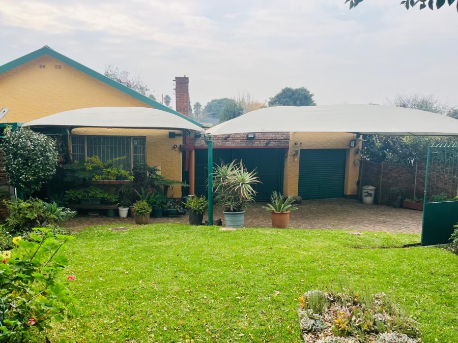 3 Bedroom Property for Sale in Woodmere Gauteng