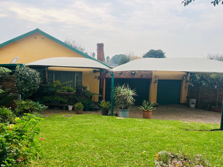 3 Bedroom Property for Sale in Woodmere Gauteng
