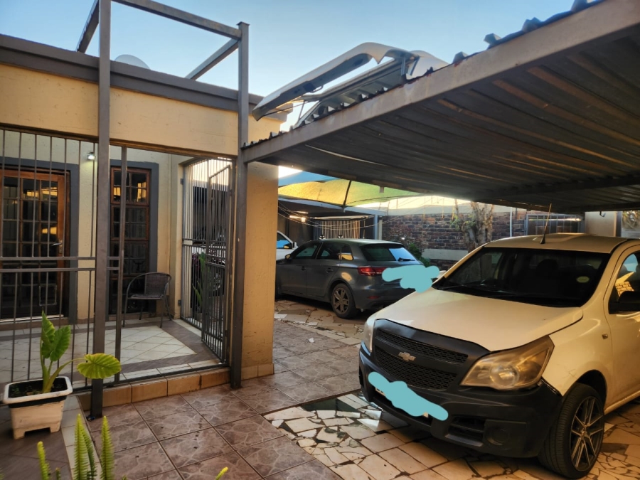 3 Bedroom Property for Sale in Daveyton Gauteng
