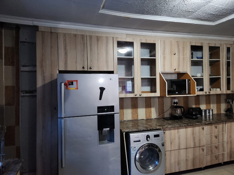 3 Bedroom Property for Sale in Daveyton Gauteng