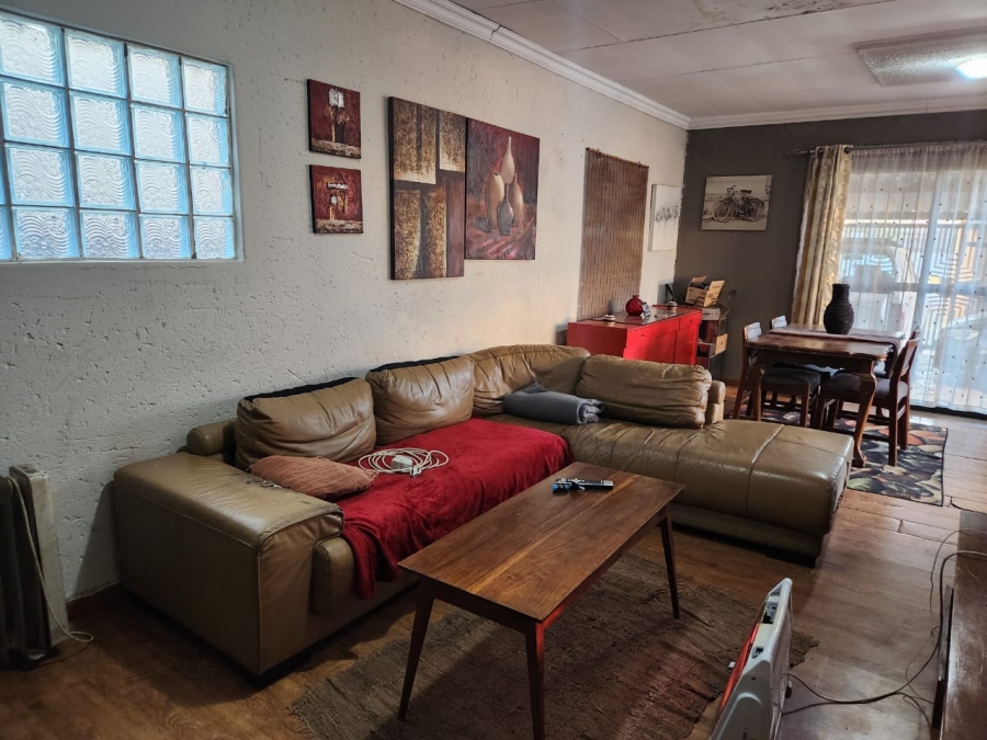 3 Bedroom Property for Sale in Daveyton Gauteng