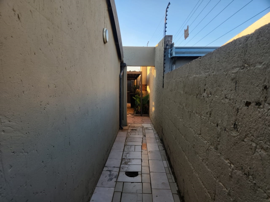 3 Bedroom Property for Sale in Daveyton Gauteng