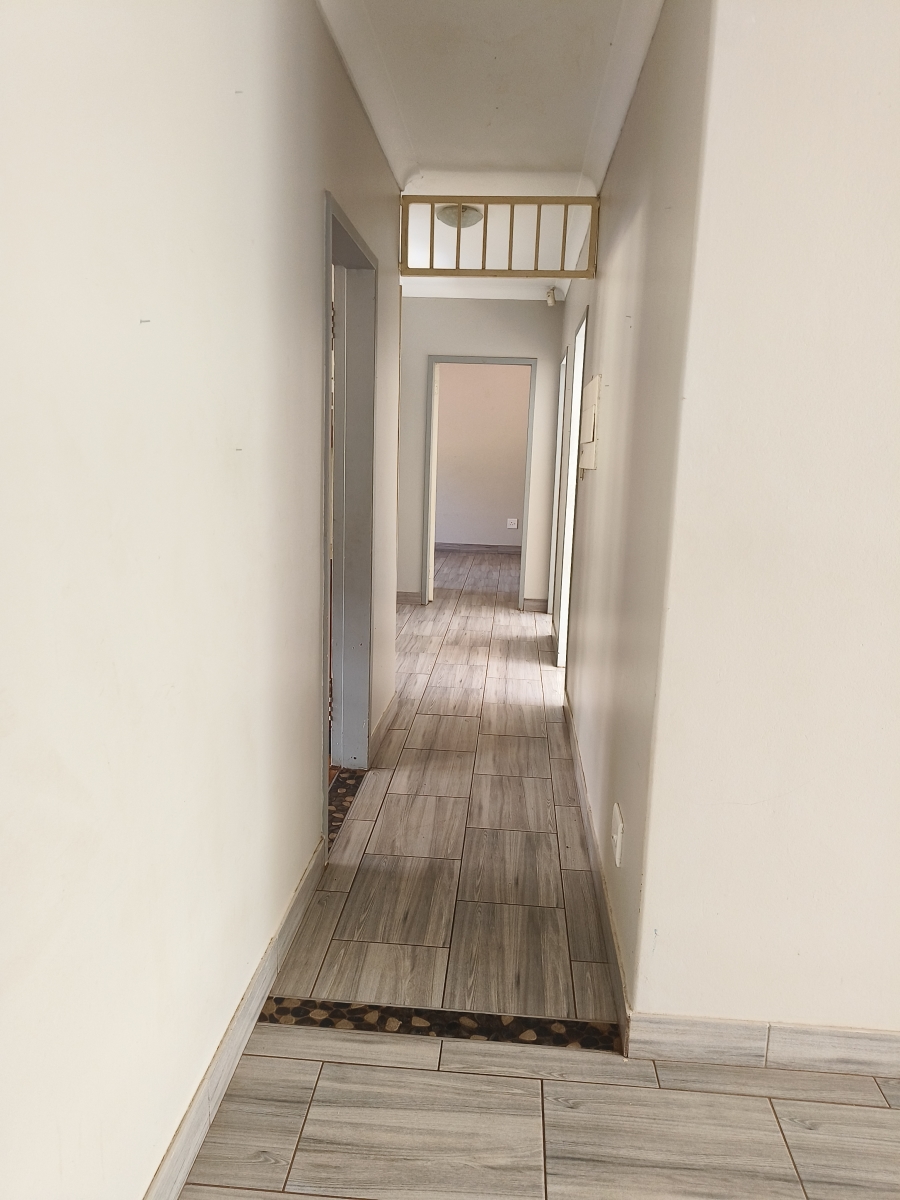 9 Bedroom Property for Sale in Rayton Gauteng