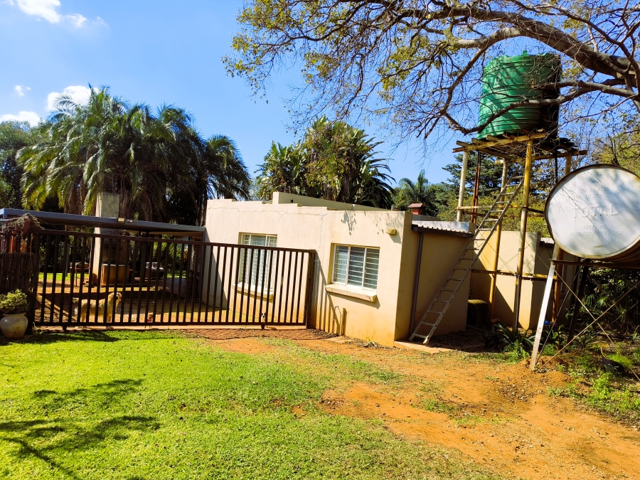 9 Bedroom Property for Sale in Rayton Gauteng