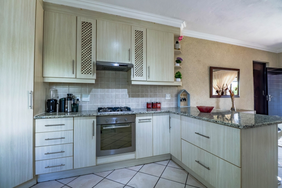 3 Bedroom Property for Sale in Thatchfield Estate Gauteng