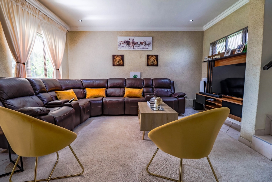 3 Bedroom Property for Sale in Thatchfield Estate Gauteng