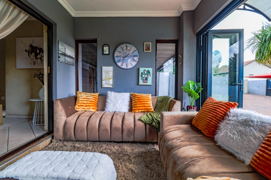 3 Bedroom Property for Sale in Thatchfield Estate Gauteng
