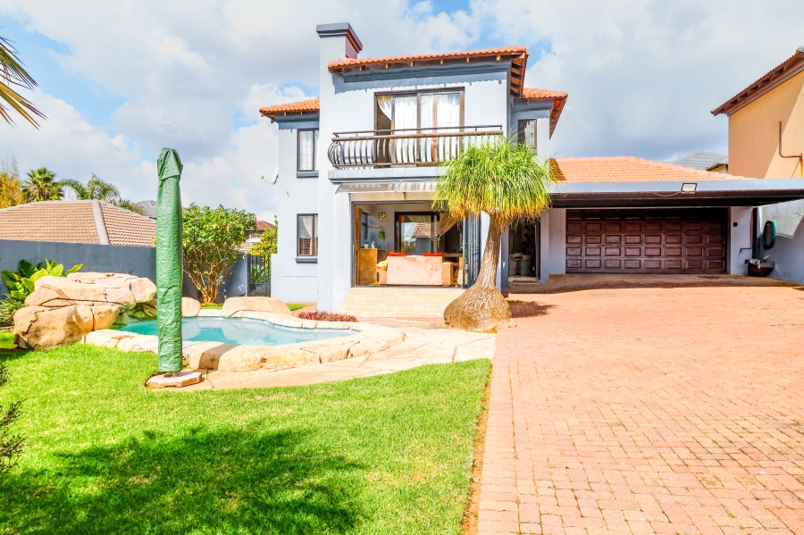 3 Bedroom Property for Sale in Thatchfield Estate Gauteng