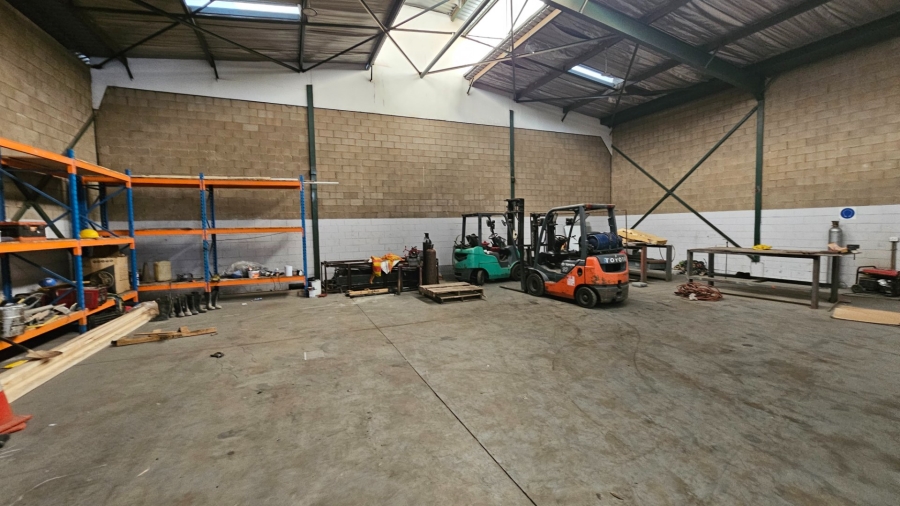 To Let Commercial Property for Rent in Meadowdale Gauteng