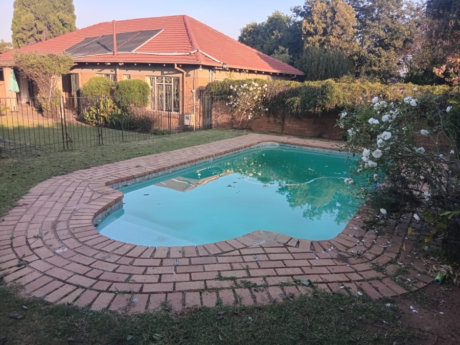 3 Bedroom Property for Sale in Parkdene Gauteng